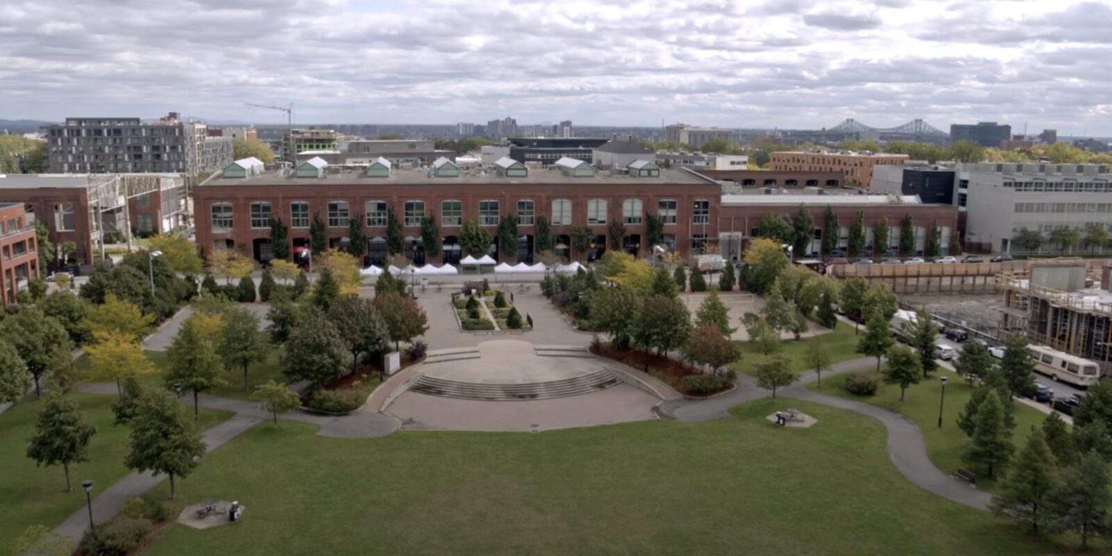 Découvrez Angus dans cette série documentaire authentique